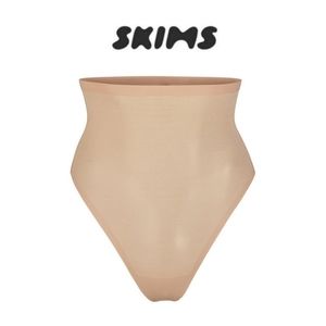 SKIMS Sheer Sculpt Clay High-Waisted Thong M Medium